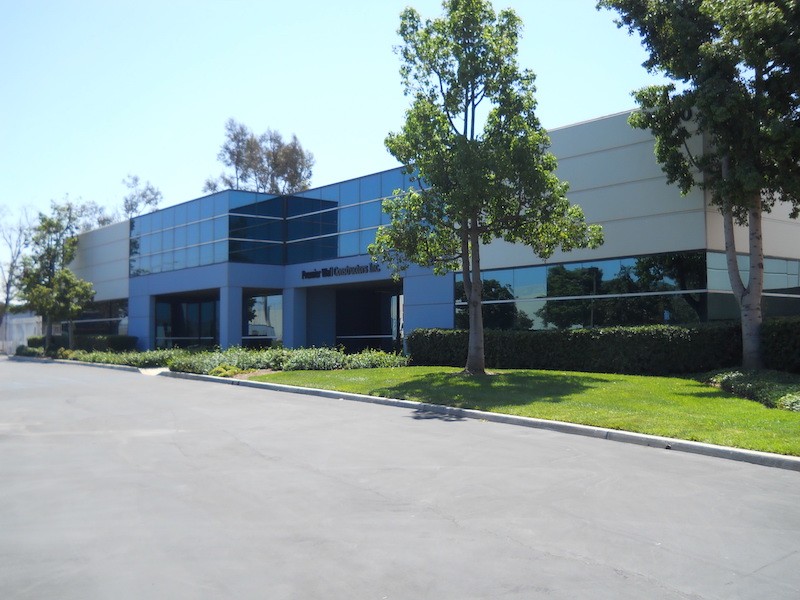 Corona Business Center